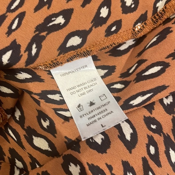 W5 Womens Abstract V Neck Short Surplice Top Blouse Black Brown Size Large - Picture 5 of 5